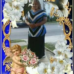 Meet your Posher, Alma